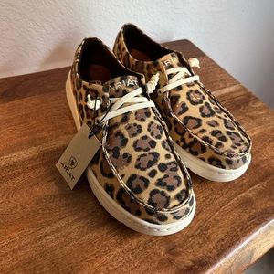 7.5 Arita Women’s Shoe never worn